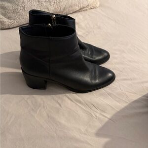 Elegant Black Ankle Boots -9
